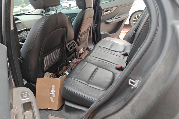 Used Jaguar F-PACE 2019 2.0T Four-Wheel Drive Urban Luxury Edition Left Rear Seat