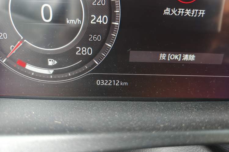Used Jaguar F-PACE 2019 2.0T All-Wheel Drive R-Sport Sport Edition Odometer Close Up