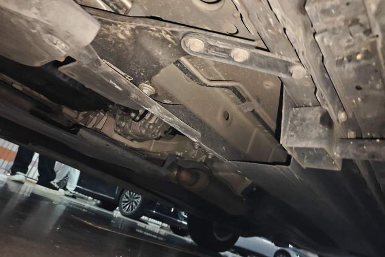 Used Jaguar F-PACE 2019 2.0T Four-Wheel Drive Urban Luxury Edition Chassis Front Left
