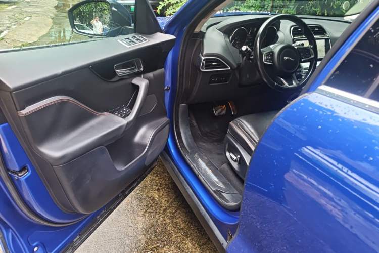 Used Jaguar F-PACE 2019 2.0T Four-Wheel Drive Urban Luxury Edition Driver Seat
