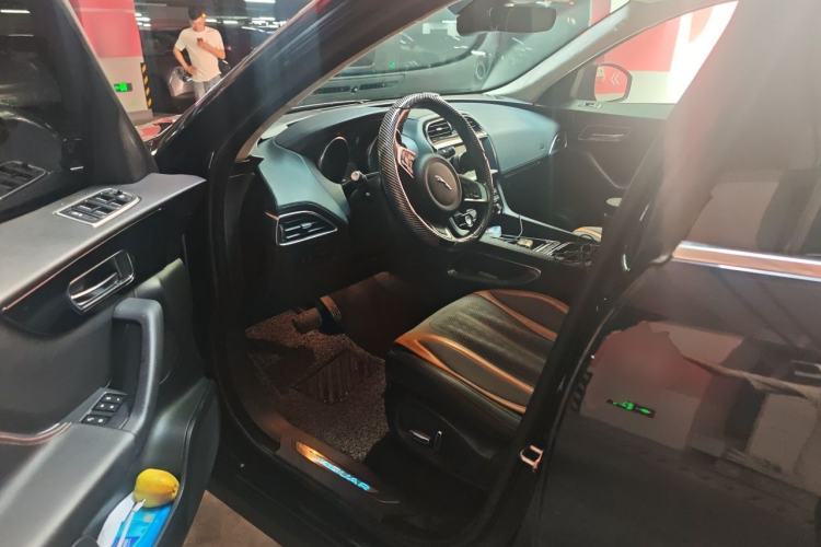 Used Jaguar F-PACE 2019 2.0T Four-Wheel Drive Urban Luxury Edition Driver Seat