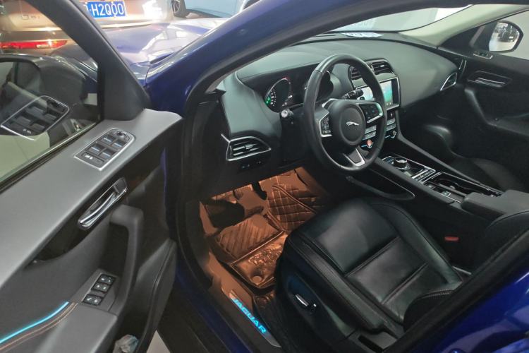 Used Jaguar F-PACE 2019 2.0T Four-Wheel Drive Urban Luxury Edition Driver Seat