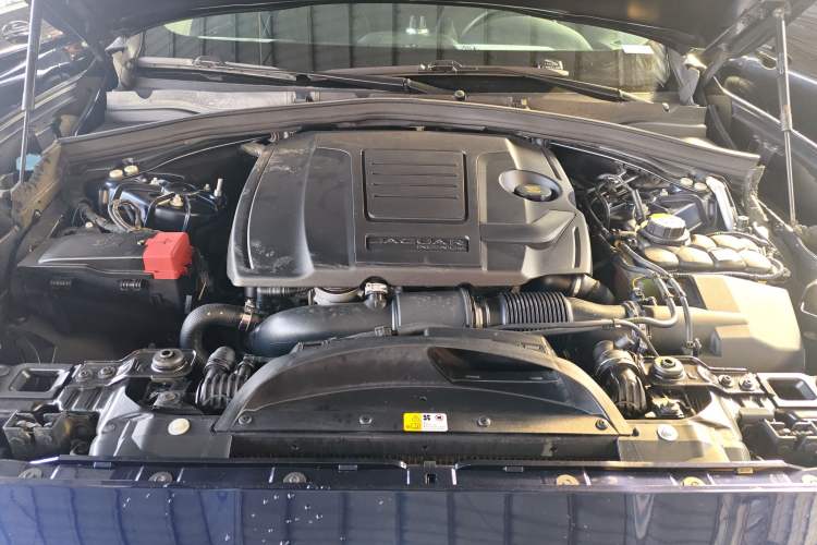 Used Jaguar F-PACE 2019 2.0T Four-Wheel Drive Urban Luxury Edition Engine Bay