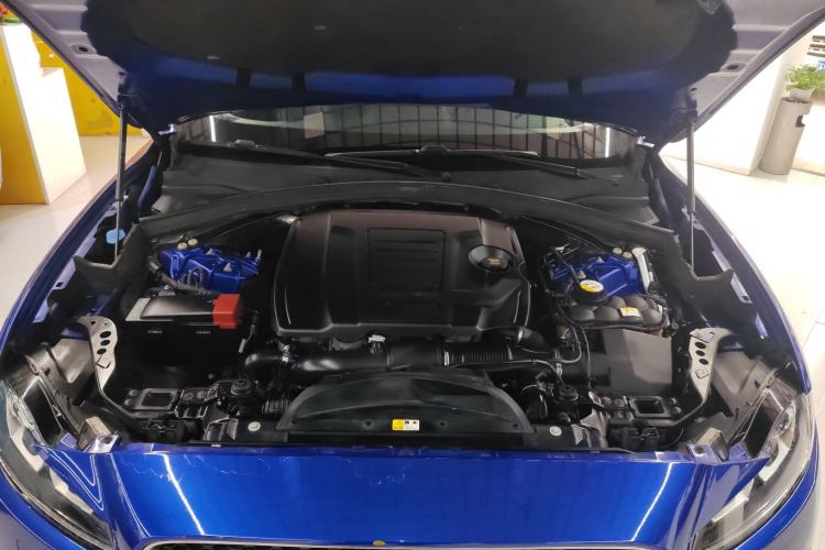 Used Jaguar F-PACE 2019 2.0T Four-Wheel Drive Urban Luxury Edition Engine Bay