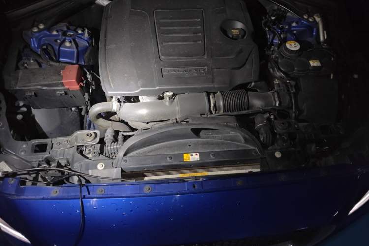 Used Jaguar F-PACE 2019 2.0T Four-Wheel Drive Urban Luxury Edition Engine Bay