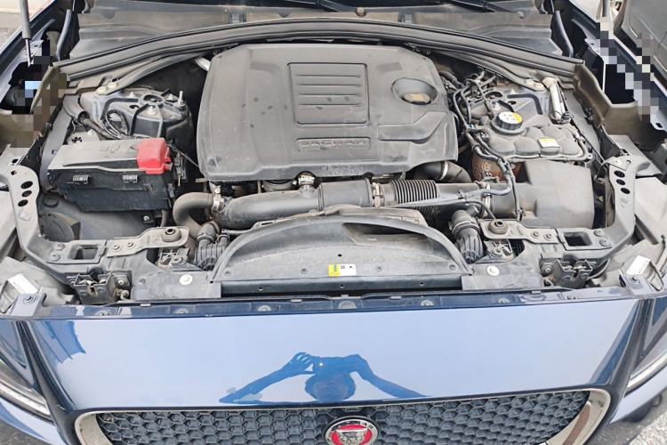 Used Jaguar F-PACE 2019 2.0T Four-Wheel Drive Urban Luxury Edition Engine Bay