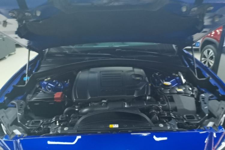 Used Jaguar F-PACE 2019 2.0T Four-Wheel Drive Urban Luxury Edition Engine Bay