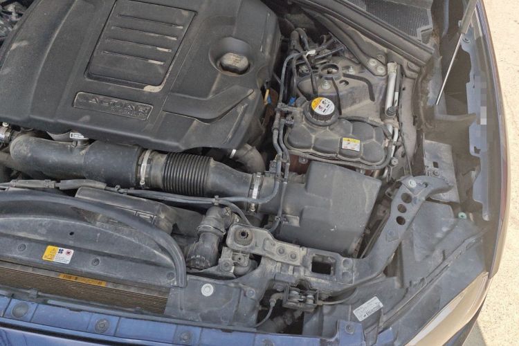 Used Jaguar F-PACE 2019 2.0T All-Wheel Drive R-Sport Sport Edition Engine Bay Left