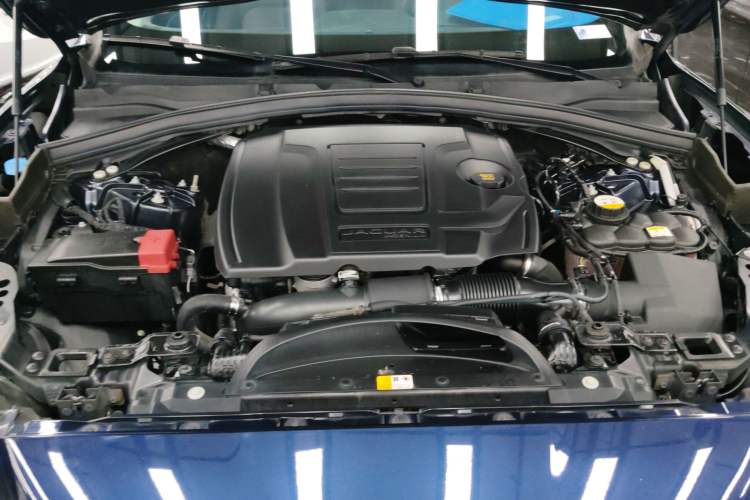 Used Jaguar F-PACE 2019 2.0T Four-Wheel Drive Urban Luxury Edition Engine Bay