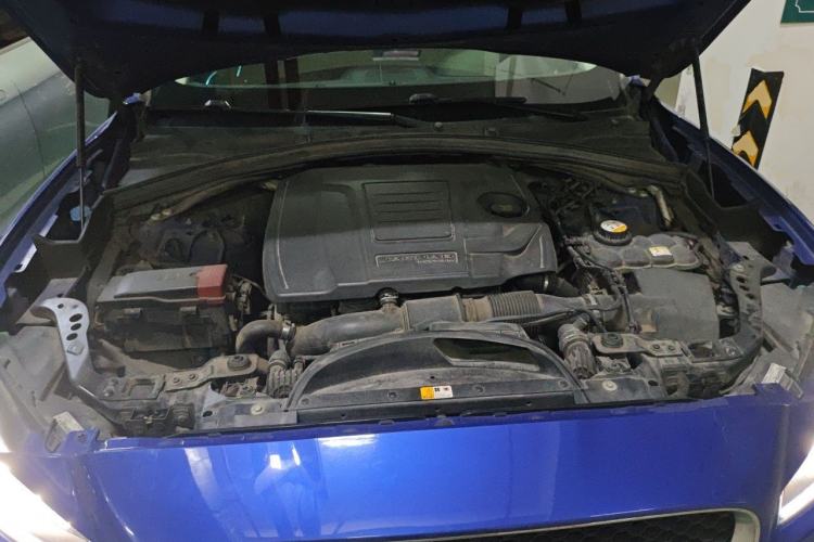 Used Jaguar F-PACE 2019 2.0T Four-Wheel Drive Urban Luxury Edition Engine Bay