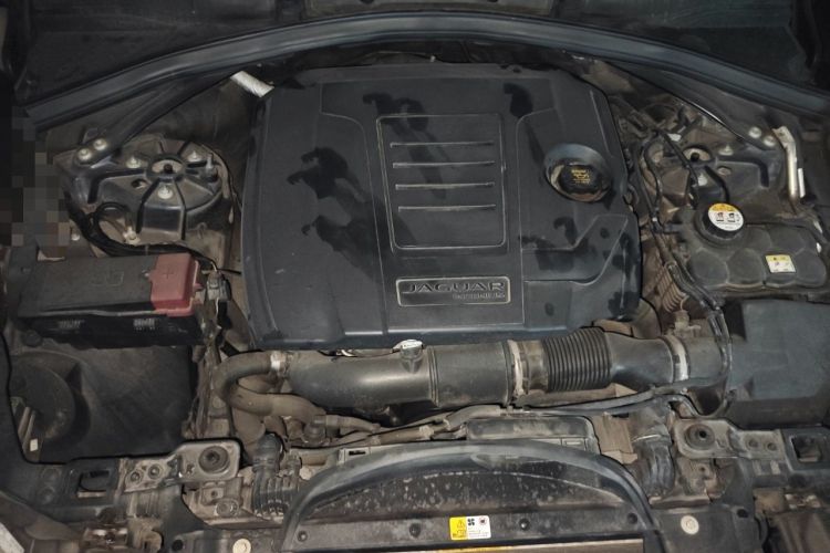 Used Jaguar F-PACE 2019 2.0T Four-Wheel Drive Urban Luxury Edition Engine Bay