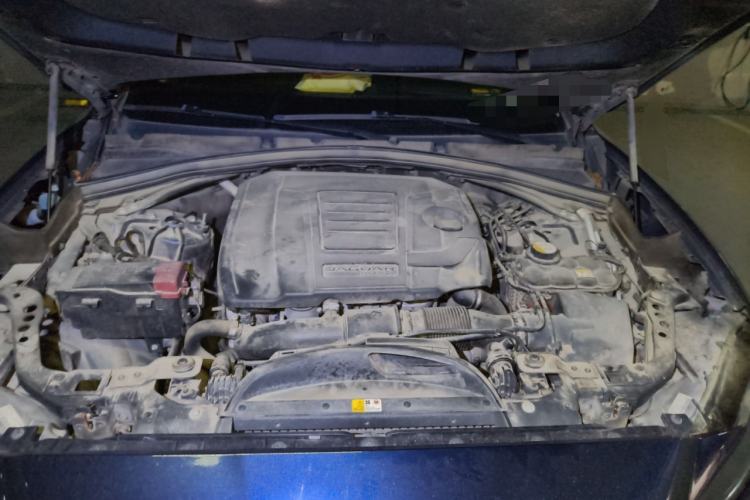 Used Jaguar F-PACE 2019 2.0T Four-Wheel Drive Urban Luxury Edition Engine Bay