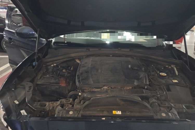 Used Jaguar F-PACE 2019 2.0T Four-Wheel Drive Urban Luxury Edition Engine Bay Right