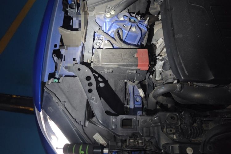 Used Jaguar F-PACE 2019 2.0T Four-Wheel Drive Urban Luxury Edition Engine Bay Right