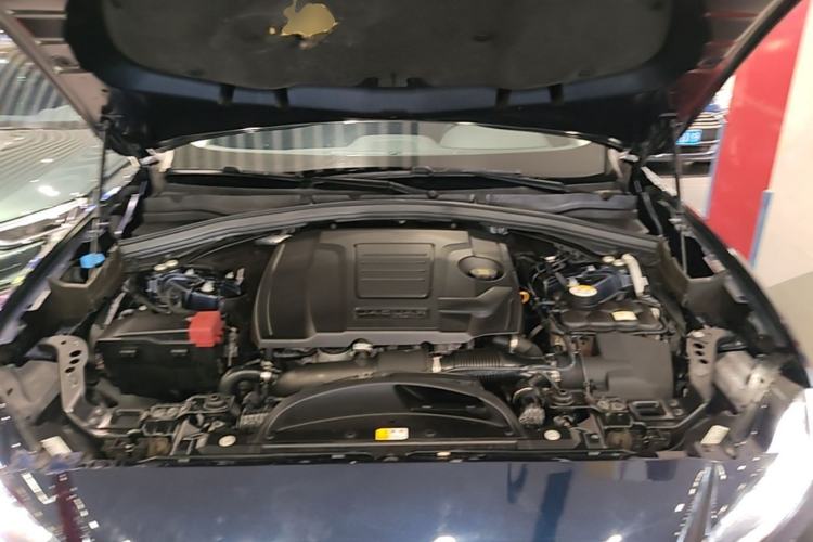 Used Jaguar F-PACE 2019 2.0T Two-Wheel Drive Urban Deluxe Edition Engine Bay