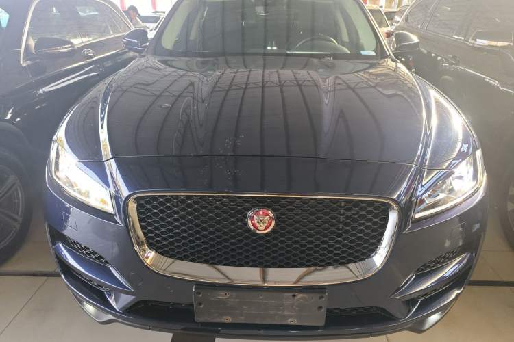 Used Jaguar F-PACE 2019 2.0T Four-Wheel Drive Urban Luxury Edition Exterior 1