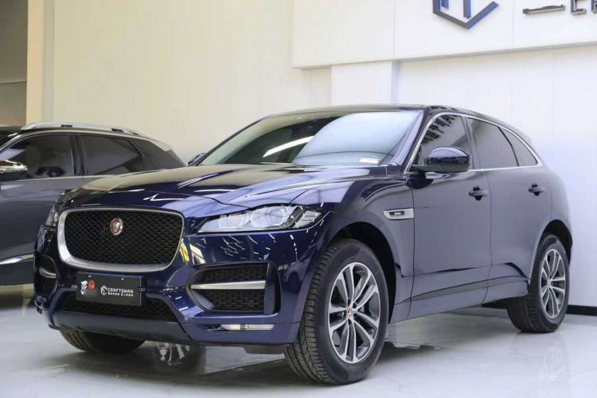 Used Jaguar F-PACE 2019 2.0T All-Wheel Drive R-Sport Sport Edition Exterior 2