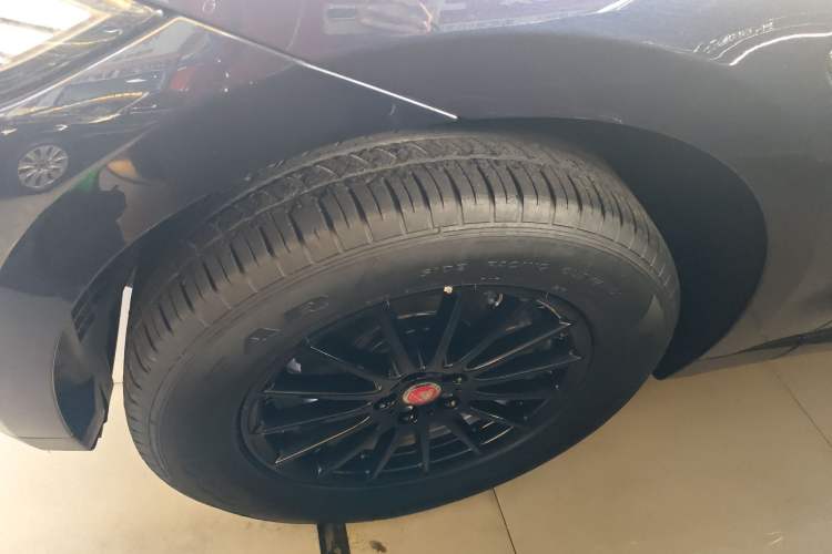 Used Jaguar F-PACE 2019 2.0T Four-Wheel Drive Urban Luxury Edition Exterior 7