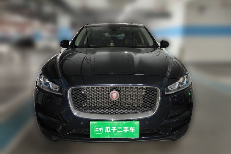 Used Jaguar F-PACE 2019 2.0T Four-Wheel Drive Urban Luxury Edition Front