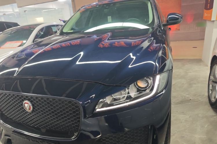 Used Jaguar F-PACE 2019 2.0T Four-Wheel Drive Urban Luxury Edition Front