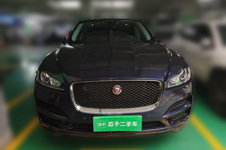 Used Jaguar F-PACE 2019 2.0T Four-Wheel Drive Urban Luxury Edition Front