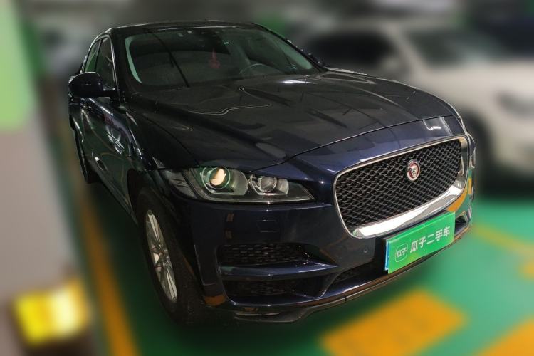 Used Jaguar F-PACE 2019 2.0T Four-Wheel Drive Urban Luxury Edition Front Right 45 Deg