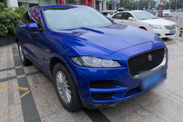 Used Jaguar F-PACE 2019 2.0T Two-Wheel Drive Urban Deluxe Edition Front Right 45 Deg