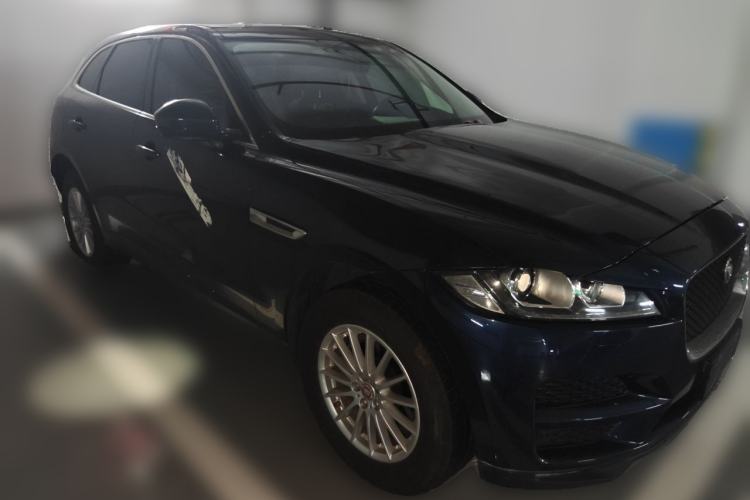 Used Jaguar F-PACE 2019 2.0T Four-Wheel Drive Urban Luxury Edition Front Right 45 Deg