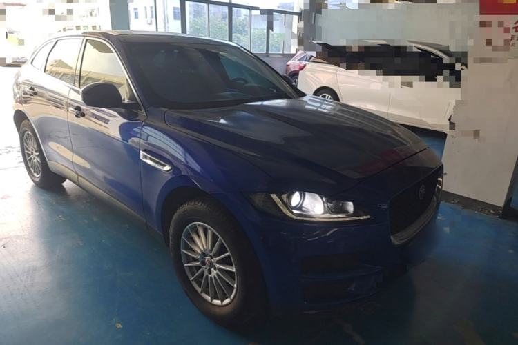 Used Jaguar F-PACE 2019 2.0T All-Wheel Drive R-Sport Sport Edition Front Right 45 Deg