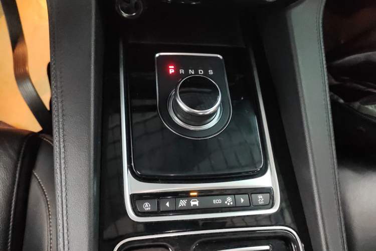 Used Jaguar F-PACE 2019 2.0T Four-Wheel Drive Urban Luxury Edition Gear Lever