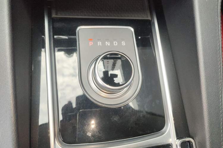 Used Jaguar F-PACE 2019 2.0T Two-Wheel Drive Urban Deluxe Edition Gear Lever
