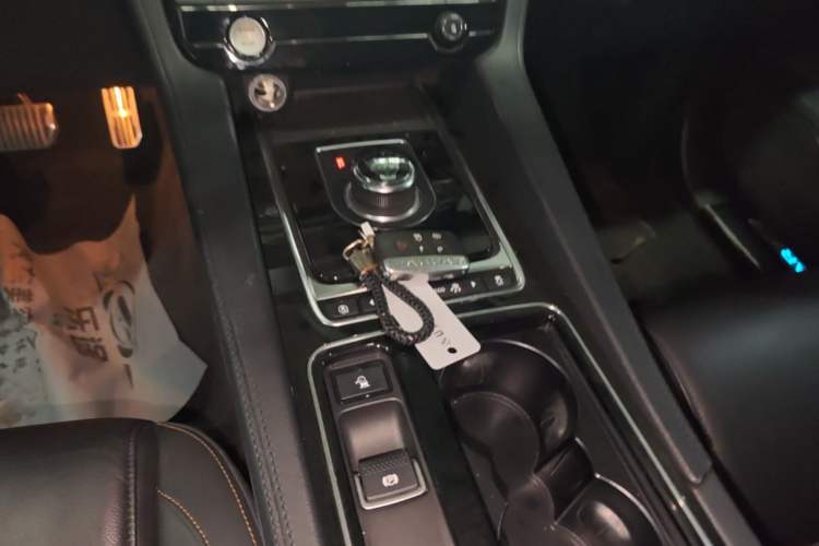 Used Jaguar F-PACE 2019 2.0T Four-Wheel Drive Urban Luxury Edition Gear Lever