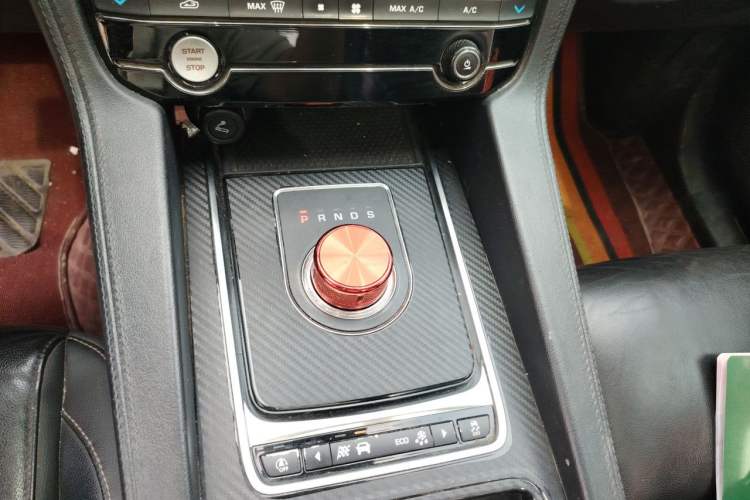 Used Jaguar F-PACE 2019 2.0T Four-Wheel Drive Urban Luxury Edition Gear Lever