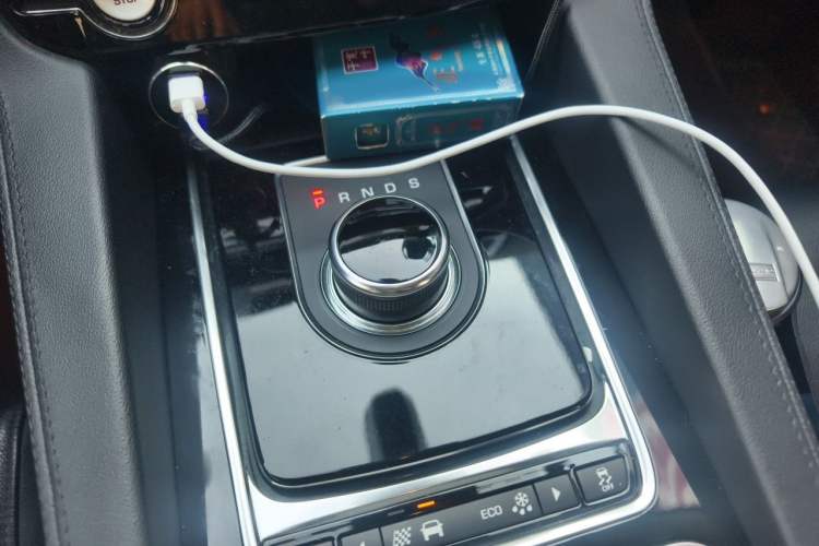 Used Jaguar F-PACE 2019 2.0T Four-Wheel Drive Urban Luxury Edition Gear Lever