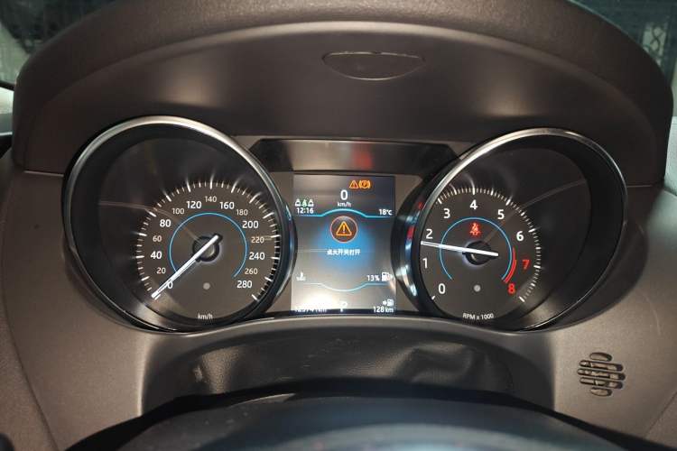 Used Jaguar F-PACE 2019 2.0T Four-Wheel Drive Urban Luxury Edition Instrument Cluster