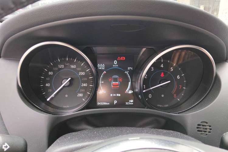 Used Jaguar F-PACE 2019 2.0T Two-Wheel Drive Urban Deluxe Edition Instrument Cluster