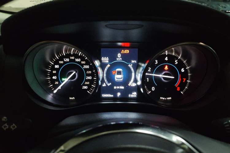 Used Jaguar F-PACE 2019 2.0T Four-Wheel Drive Urban Luxury Edition Instrument Cluster