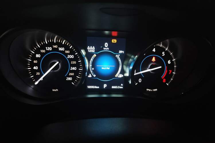 Used Jaguar F-PACE 2019 2.0T Four-Wheel Drive Urban Luxury Edition Instrument Cluster