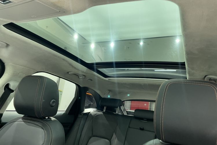 Used Jaguar F-PACE 2019 2.0T Four-Wheel Drive Urban Luxury Edition Interior 1