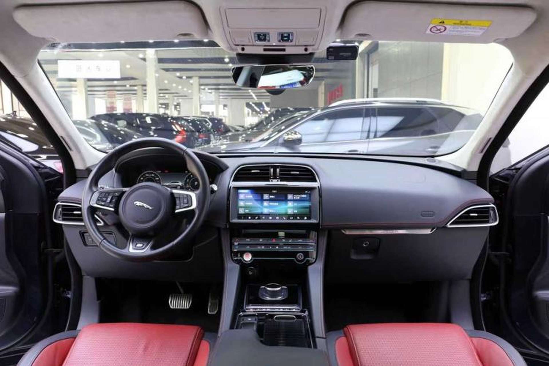 Used Jaguar F-PACE 2019 2.0T All-Wheel Drive R-Sport Sport Edition Interior 3