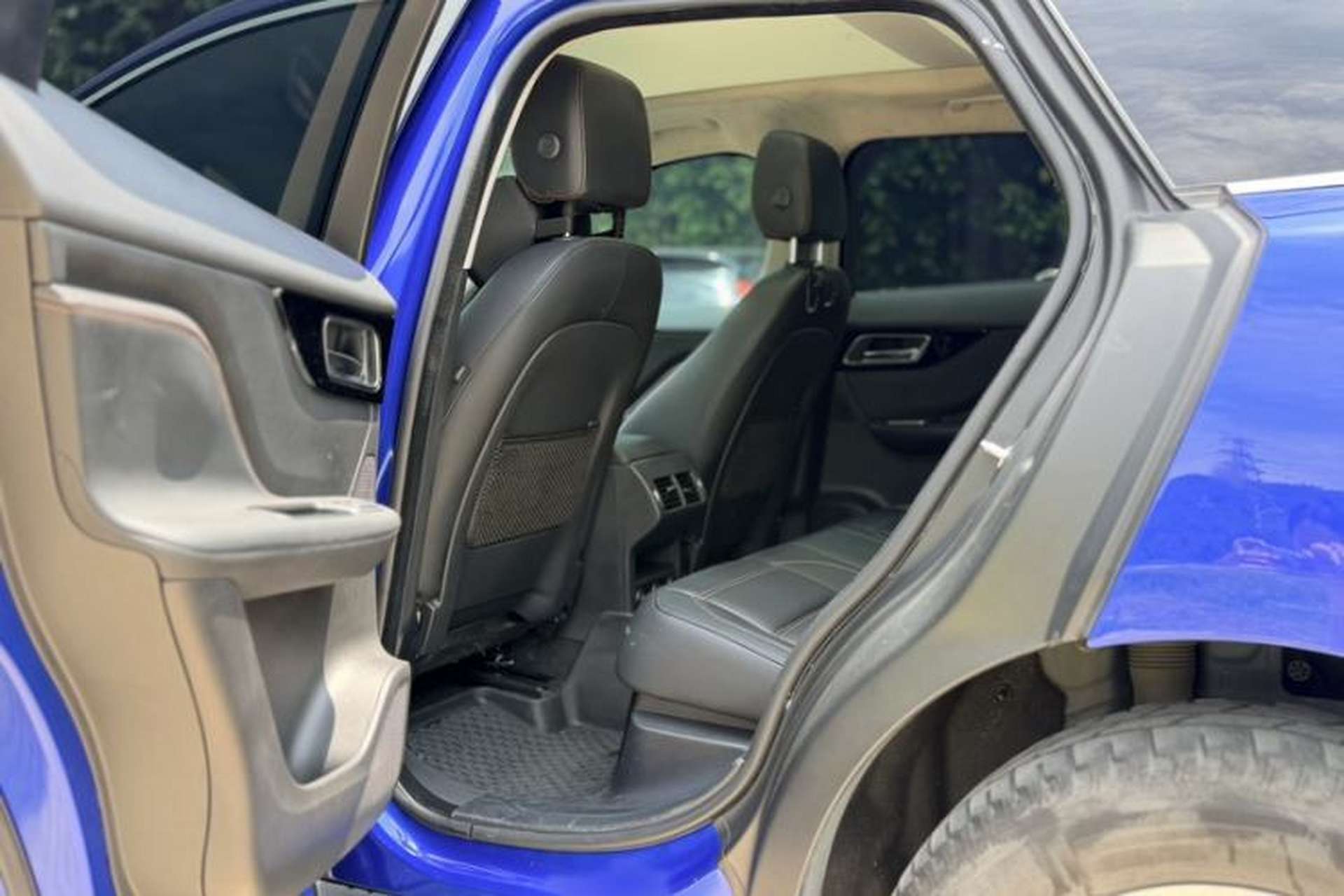 Used Jaguar F-PACE 2019 2.0T Four-Wheel Drive Urban Luxury Edition Interior 5