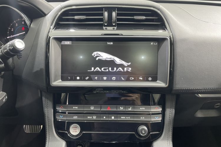 Used Jaguar F-PACE 2019 2.0T Four-Wheel Drive Urban Luxury Edition Interior 6