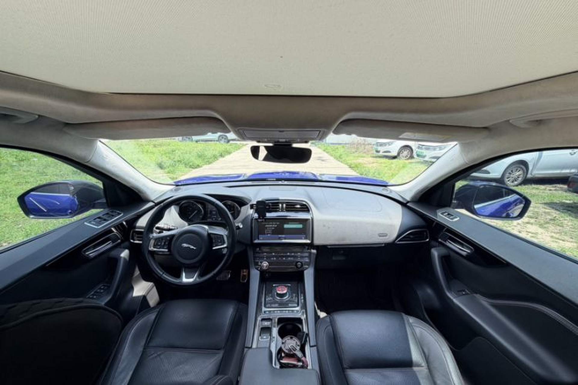 Used Jaguar F-PACE 2019 2.0T Four-Wheel Drive Urban Luxury Edition Interior 6