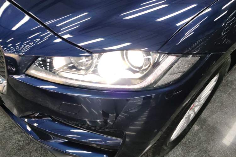 Used Jaguar F-PACE 2019 2.0T Four-Wheel Drive Urban Luxury Edition Left Front Headlight