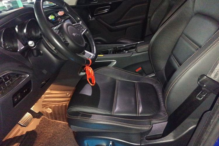 Used Jaguar F-PACE 2019 2.0T Four-Wheel Drive Urban Luxury Edition Left Front Seat