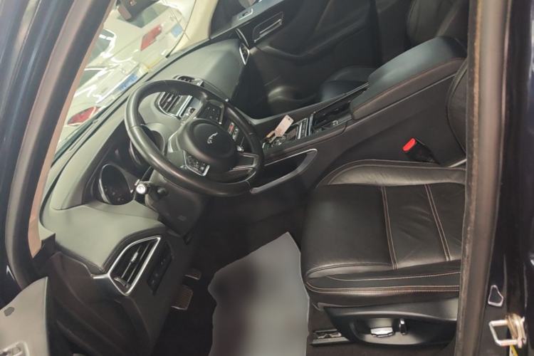 Used Jaguar F-PACE 2019 2.0T Four-Wheel Drive Urban Luxury Edition Left Front Seat