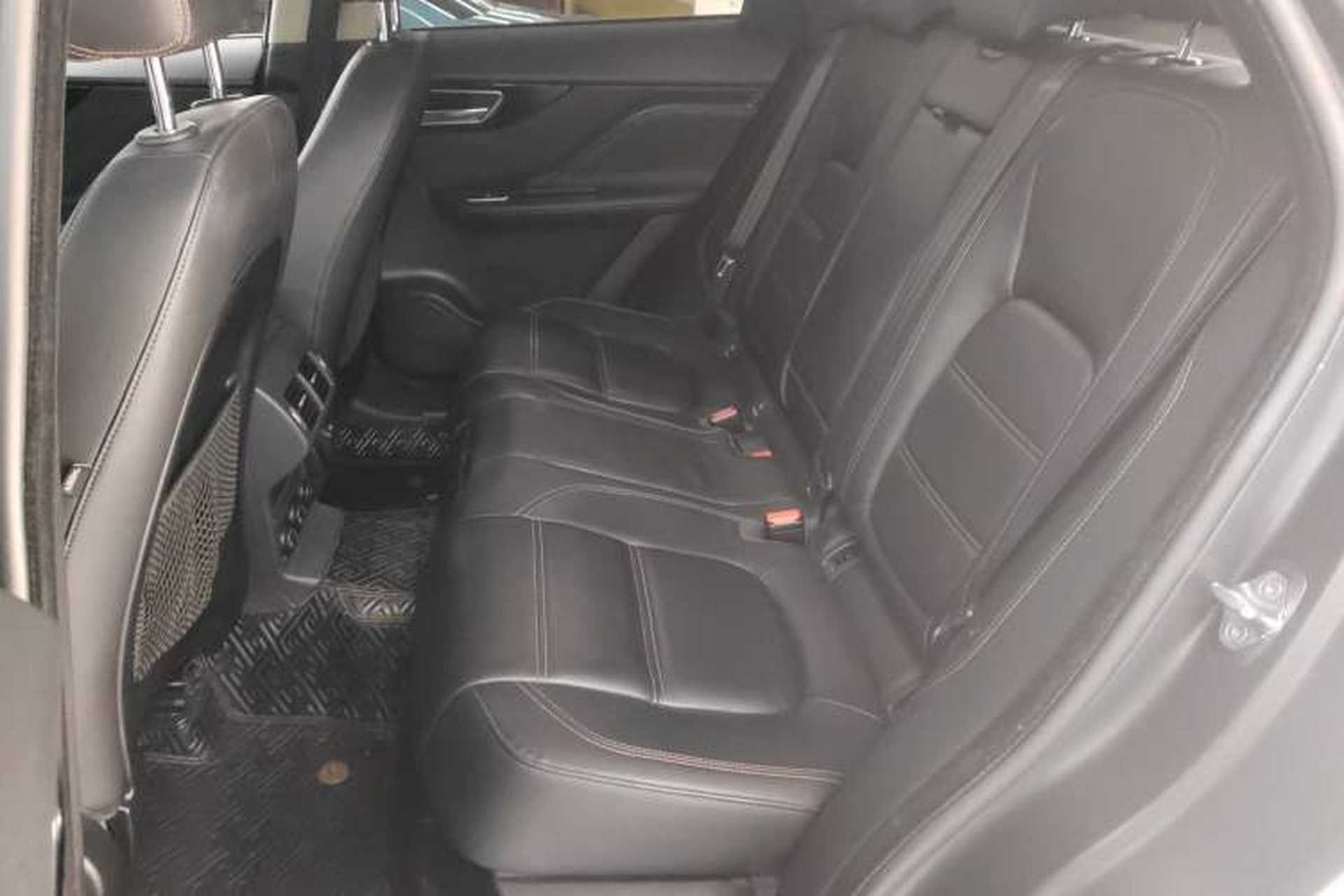 Used Jaguar F-PACE 2019 2.0T Four-Wheel Drive Urban Luxury Edition Left Rear Seat