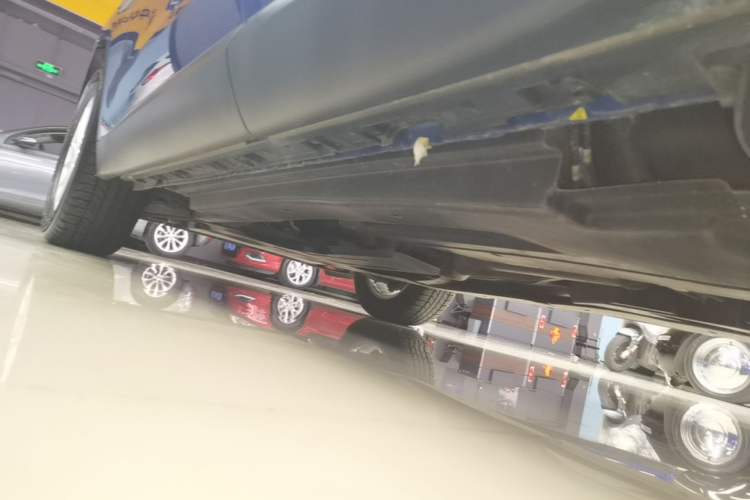Used Jaguar F-PACE 2019 2.0T Four-Wheel Drive Urban Luxury Edition Left Side Sill