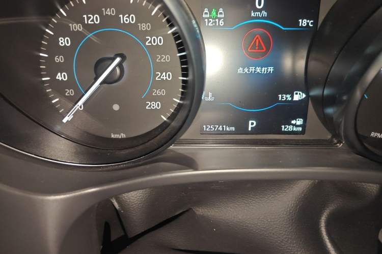 Used Jaguar F-PACE 2019 2.0T Four-Wheel Drive Urban Luxury Edition Odometer Close Up