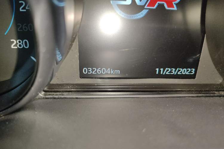 Used Jaguar F-PACE 2019 2.0T Four-Wheel Drive Urban Luxury Edition Odometer Close Up